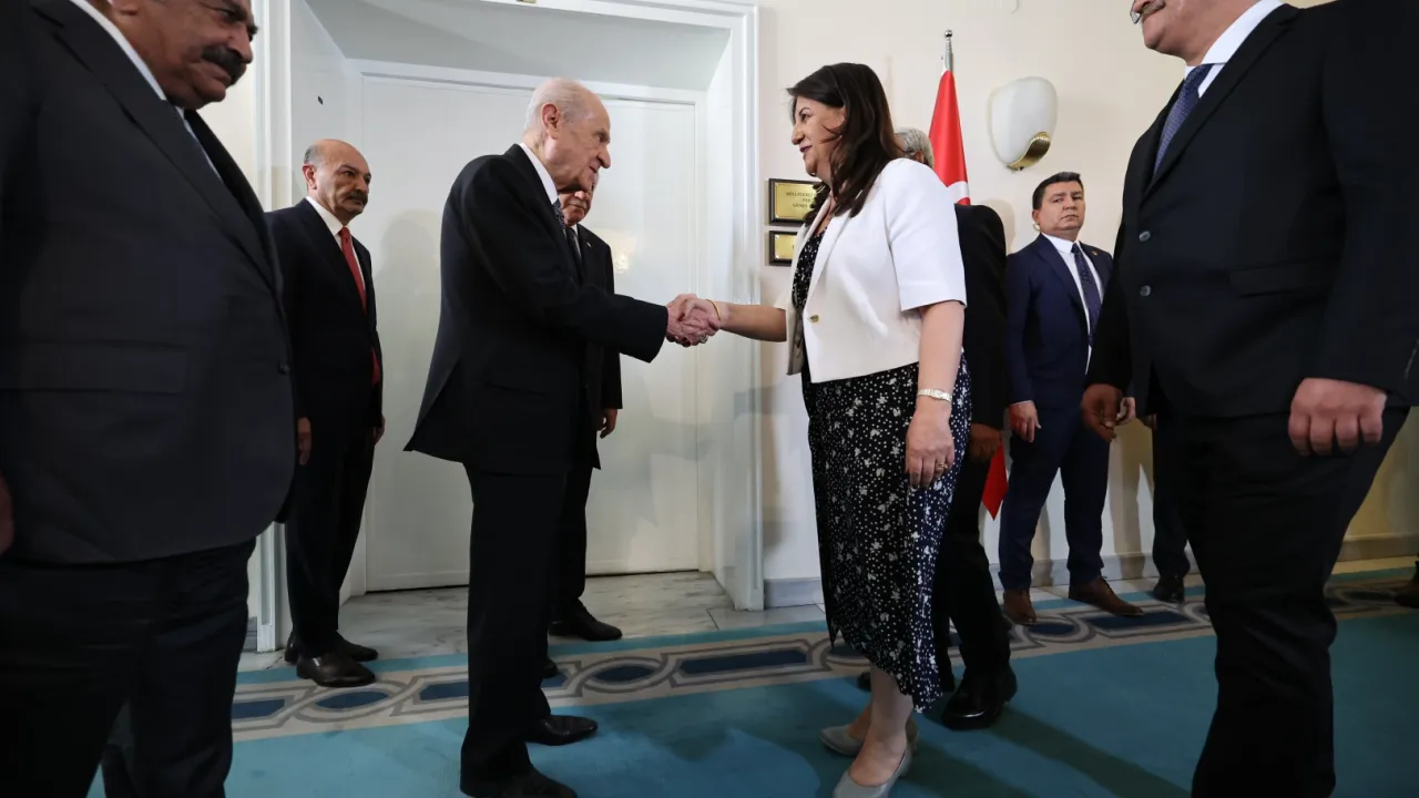 Bahçeli DEM heyetini kabul etti