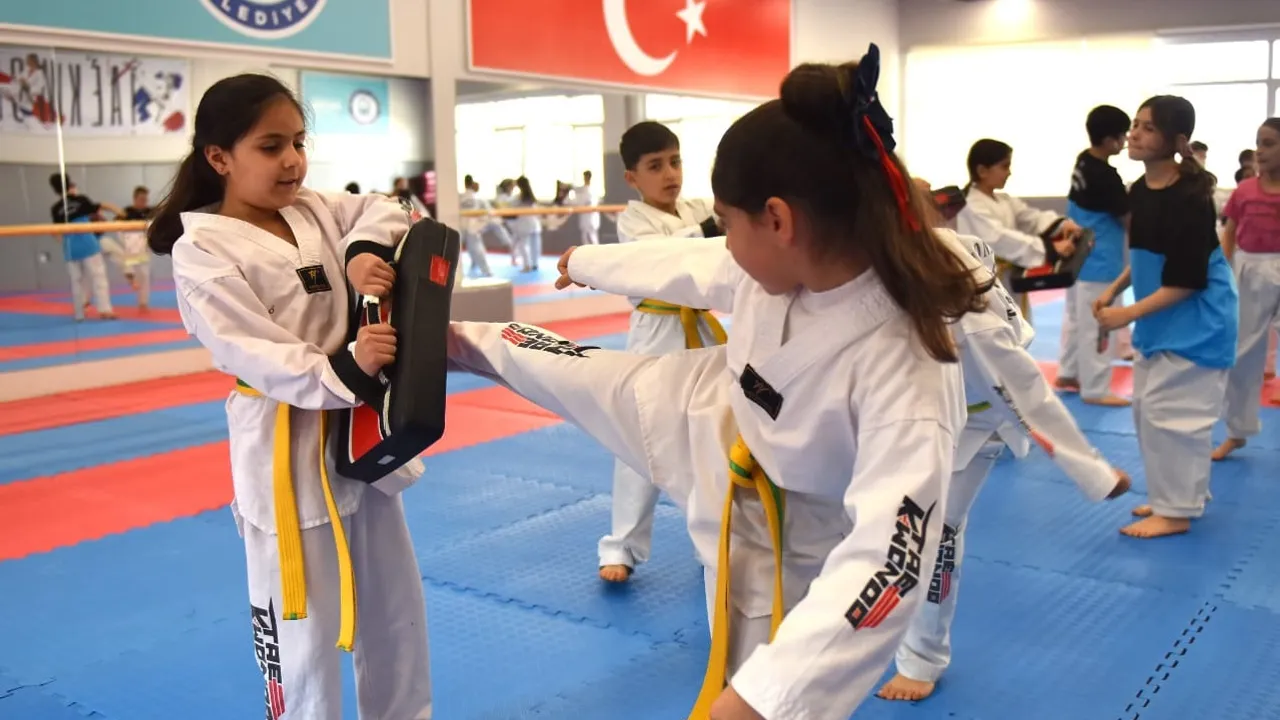 Bursa Yıldırım’da sporla dolu yaz devam ediyor