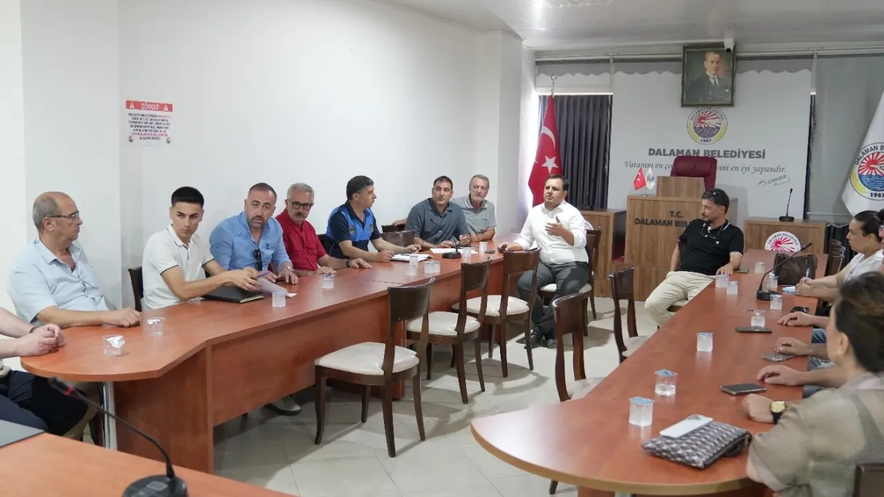 Dalaman Belediyesi’nden esnafa temizlik çağrısı