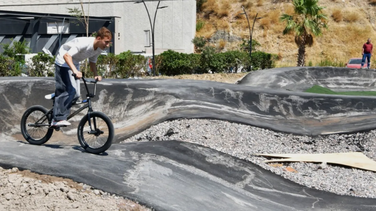 İzmir Bornova’da pedallar geleceğe dönecek