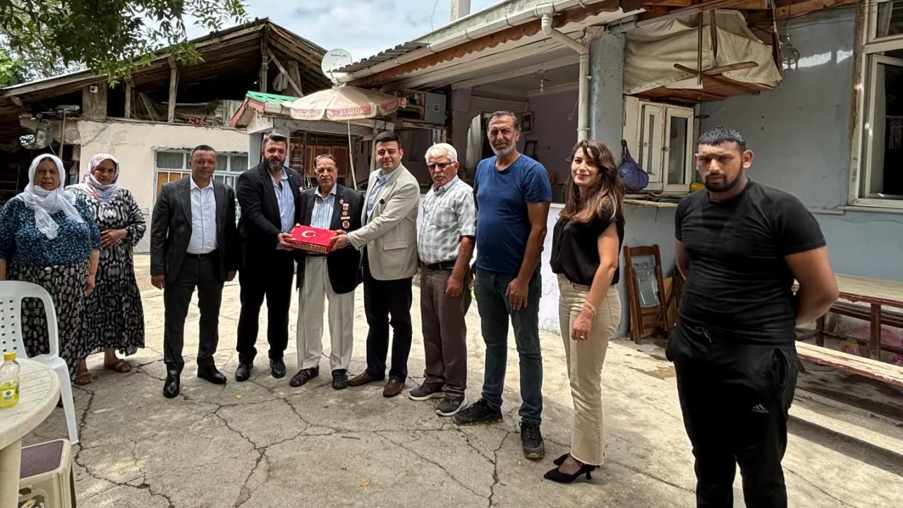 İzmit Belediyesinden Kıbrıs Gazilerine anlam yüklü ziyaret