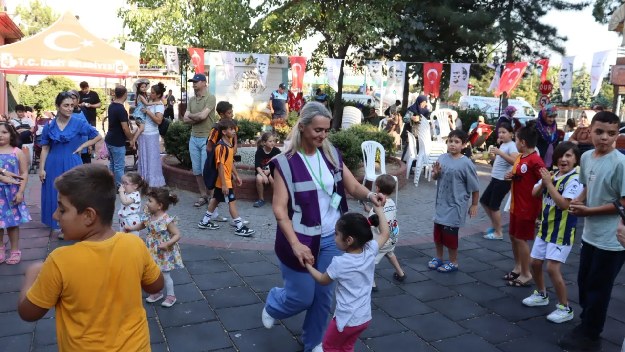 İzmit Belediyesinden Kuruçeşme’de renkli çocuk etkinliği