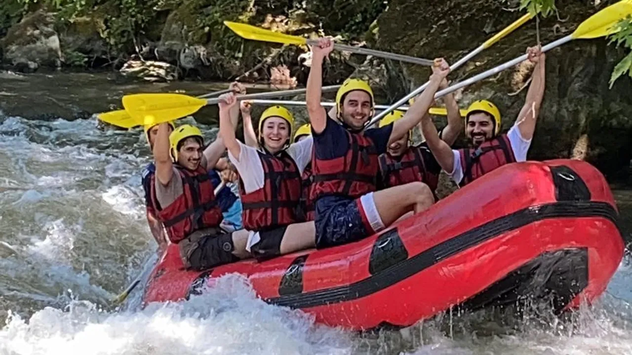 Mimarlar rafting heyecanı yaşadı
