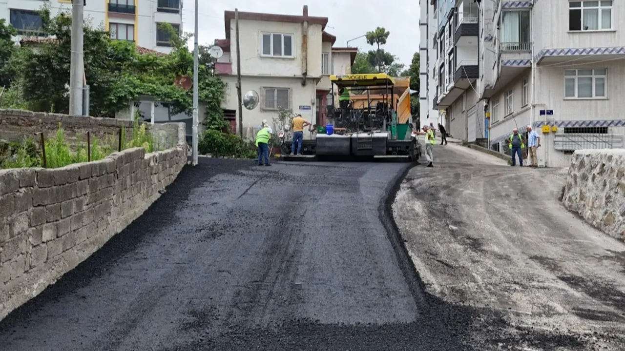 Ordu Ünye’nin ulaşımına sıcak asfalt dokunuşu