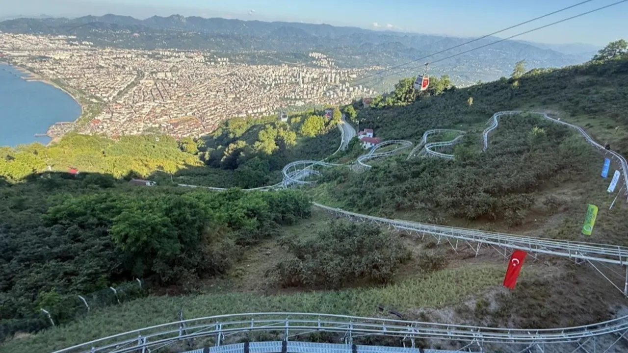 Ordu'da dağ kızağı ve sosyal tesisleri açıldı