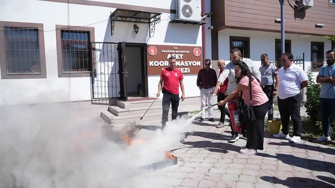 Ankara Keçiören personeline yangınla mücadele eğitimi