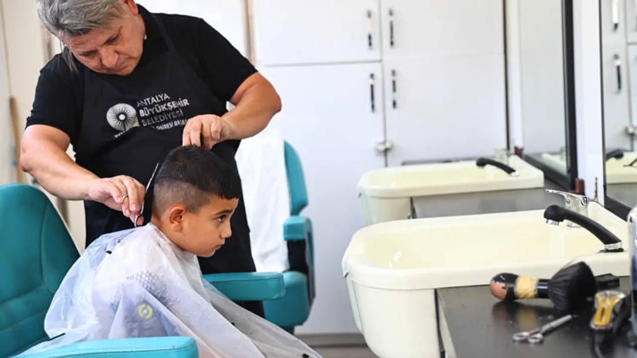 Antalya’nın yaylalarında mobil kuaför hizmeti