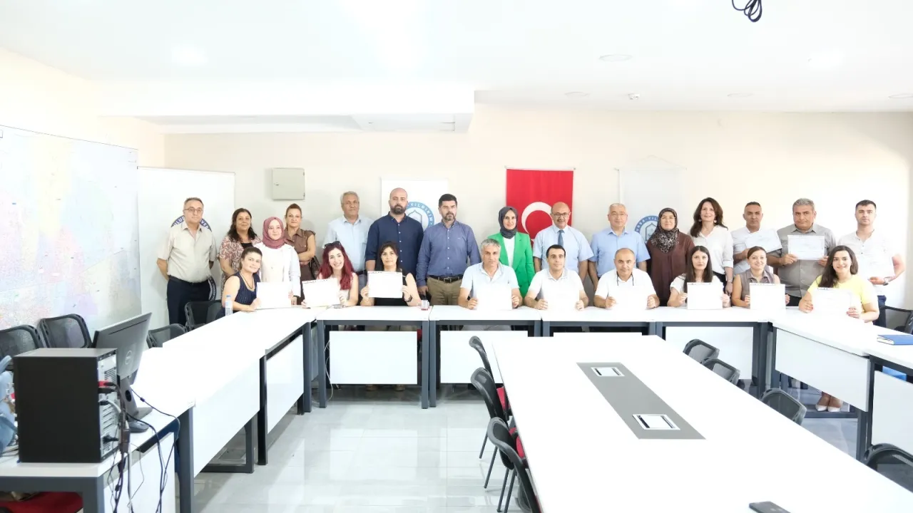 Bursa Yıldırım'da kamu çalışanlarına işaret dili eğitimi