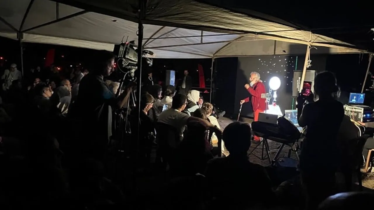 Çocuklar Sandras’ta uzayın gizemlerini keşfetti