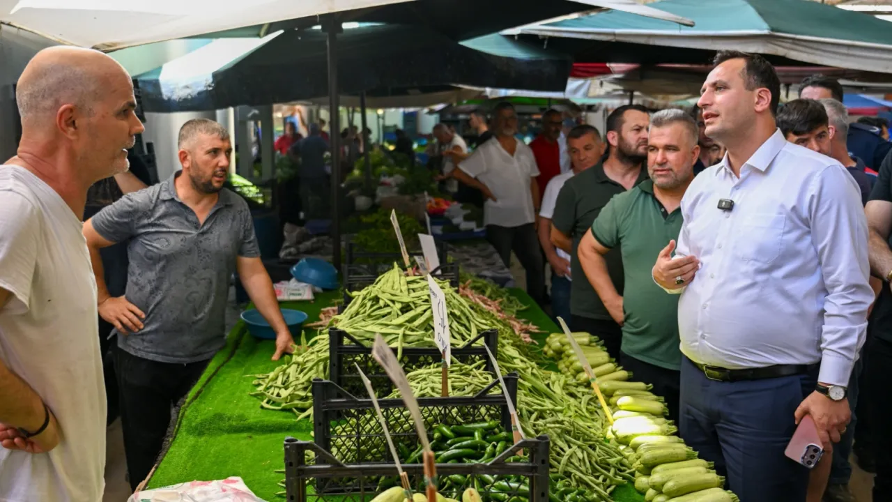 İzmir Bornova'da pazaryerlerinde güvenlik seferberliği