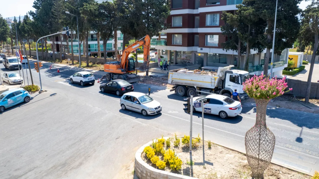 İzmir Güzelbahçe'de ana arterler yenileniyor