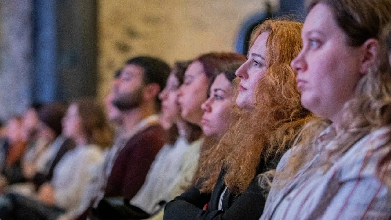 İzmir'de gençler umut ve özgüven kazandı