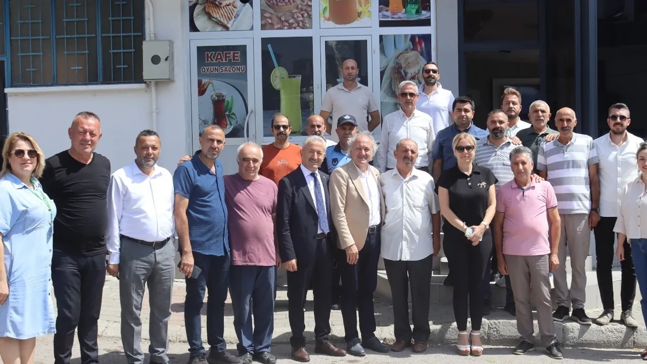 İzmit’te mahalle ziyaretleri devam ediyor