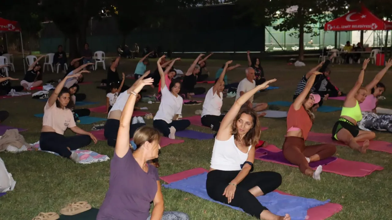 İzmit’te “Nefes Al İzmit” yoga etkinliği