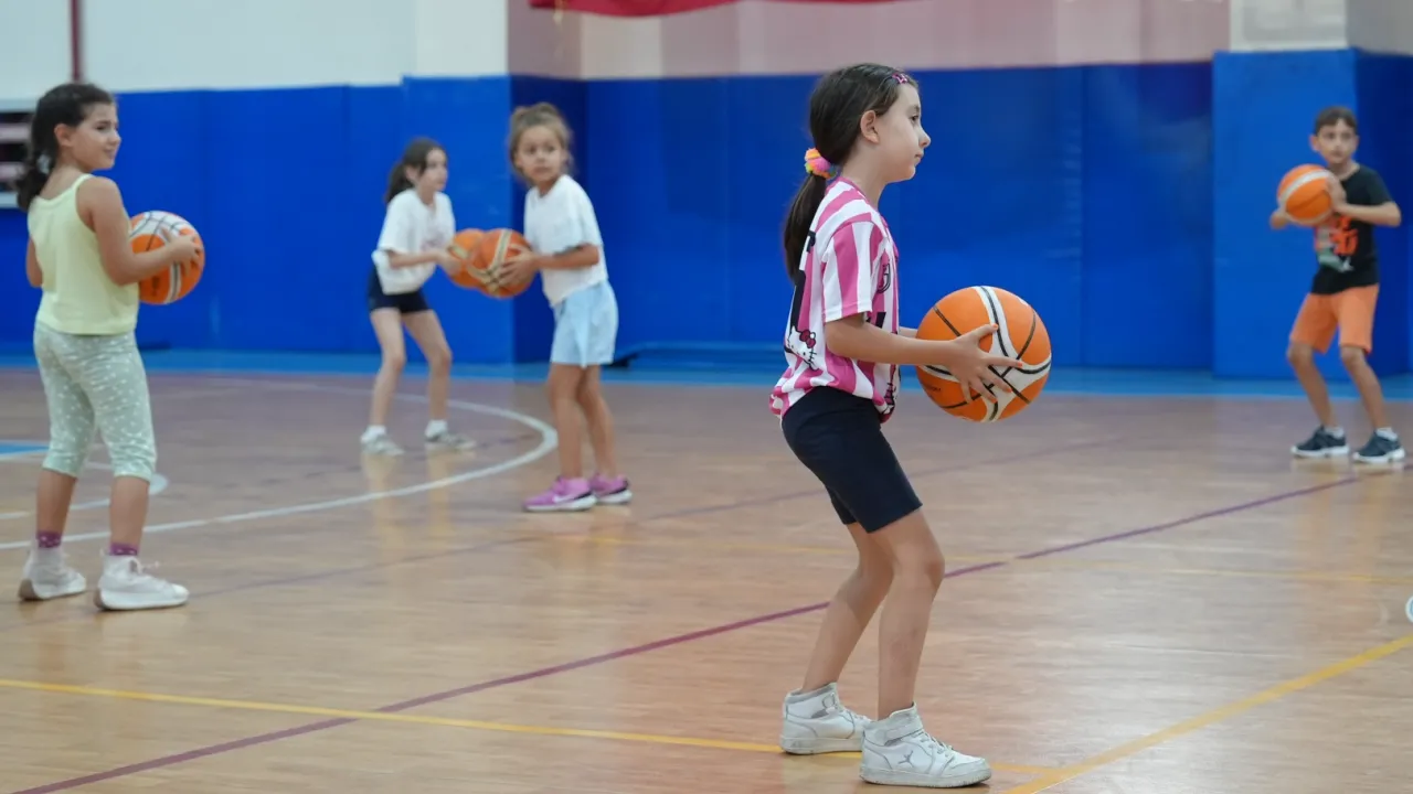 Maltepe’de yaz spor okulu coşkusu devam ediyor