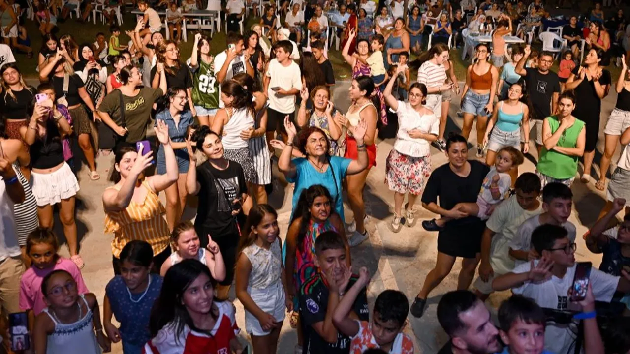 Mersin’de yazın ritmi Büyükşehir’le yükseldi