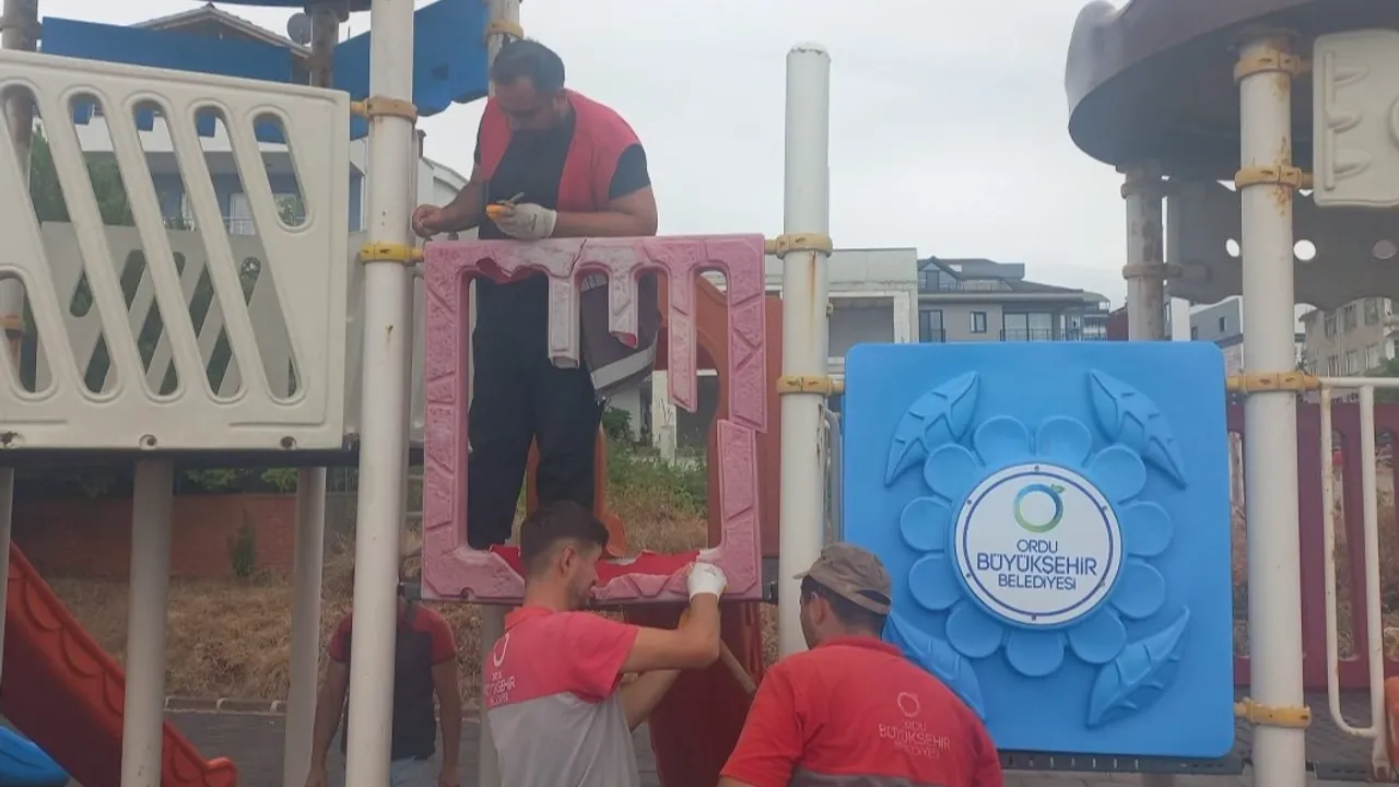 Ordu’da şehir mobilyaları elden geçiyor