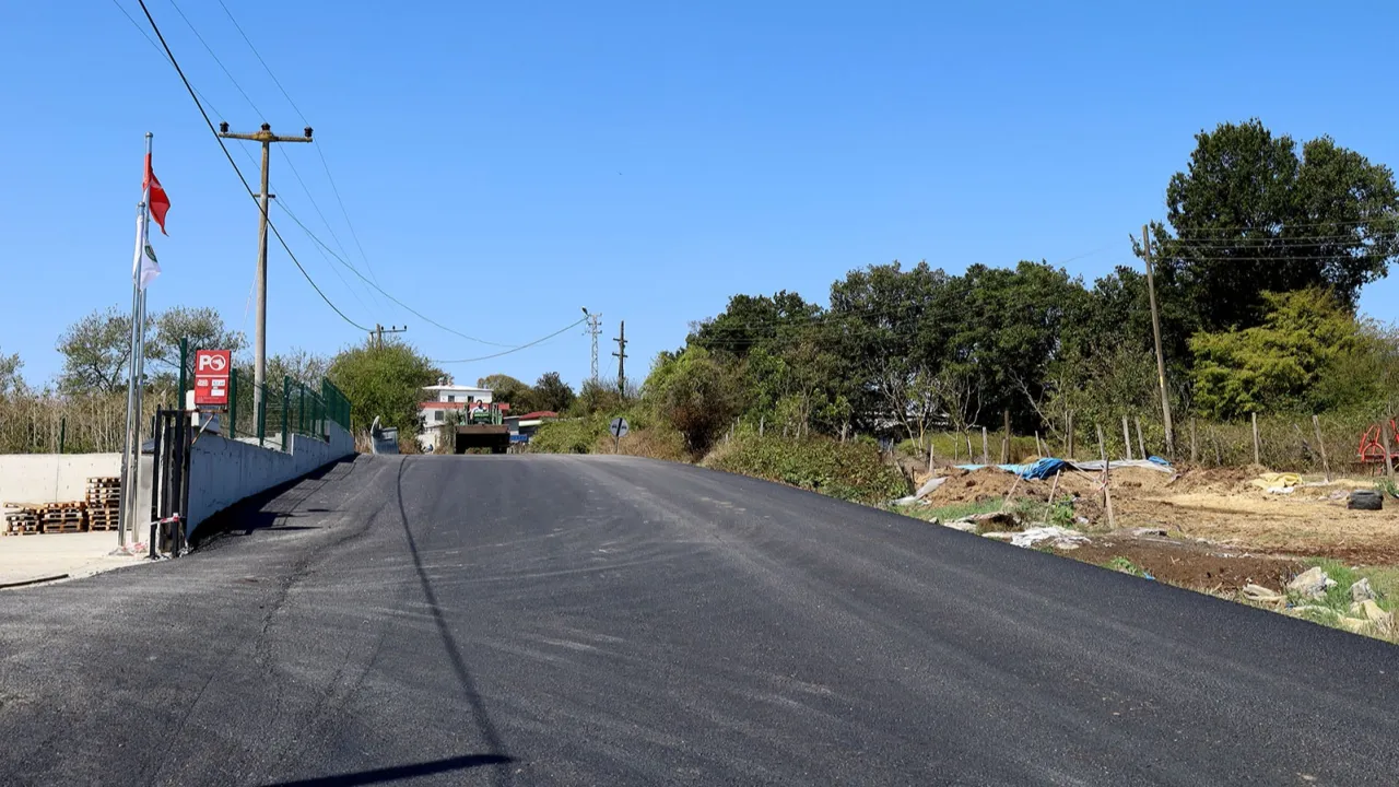 Sakarya Kaynarca’ya sıcak asfalt