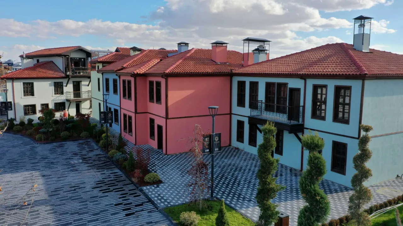 Sırçalı Hotel misafirlerinden tam not aldı