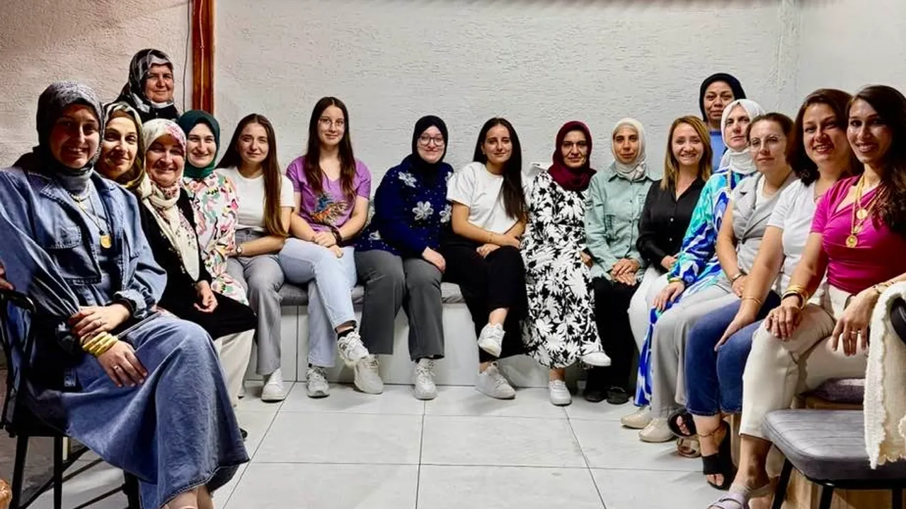 Zekiye Tekin vatandaşların sorunlarını dinledi