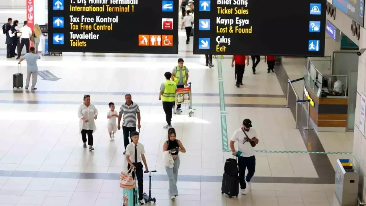 Antalya günlük rekora koştu! Turizm'de zirvede