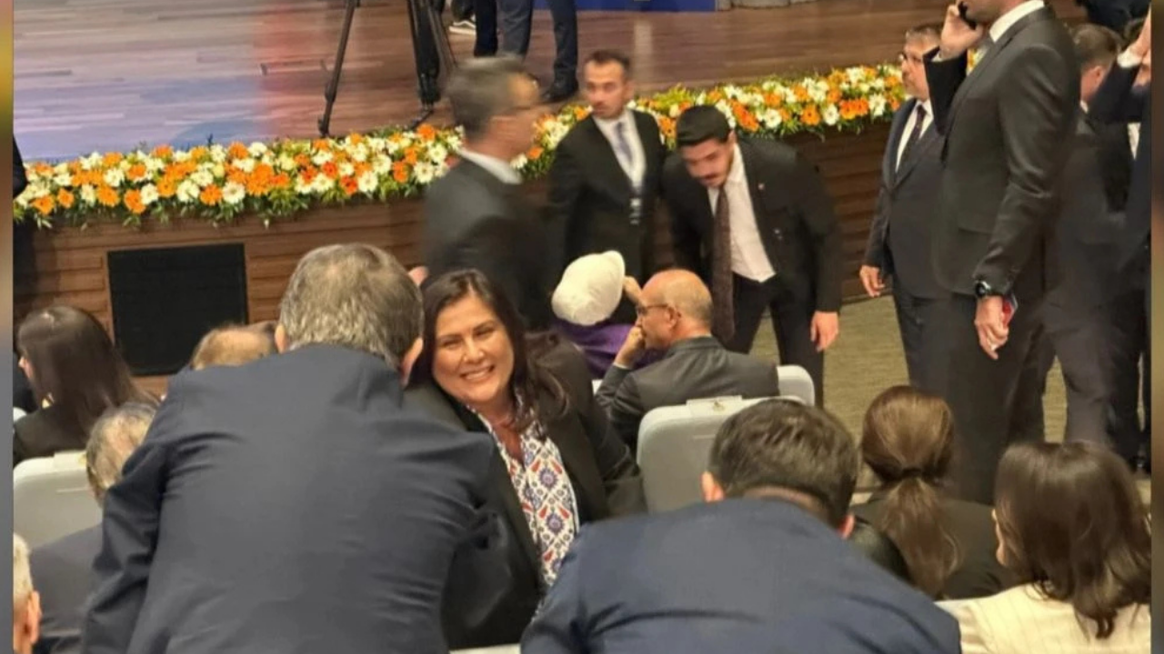Çerçioğlu, CHP'den İstifa Edip AK Parti'ye Katıldı