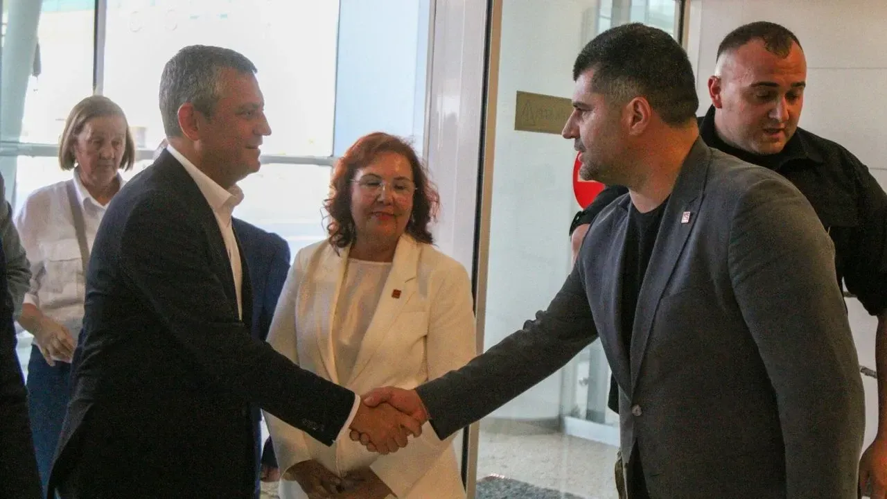 CHP Genel Başkanı Özel İzmir’de!