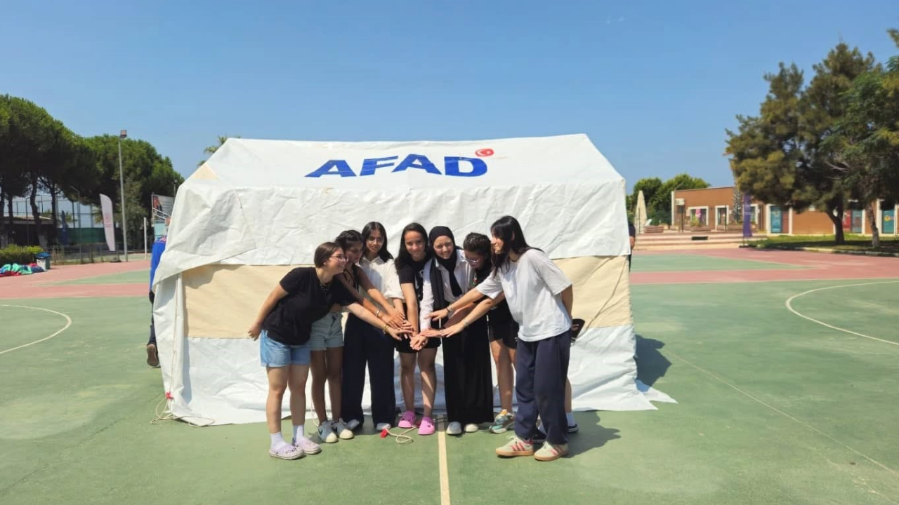 Efeler Gençlik Kampı’nda AFAD afet eğitimi