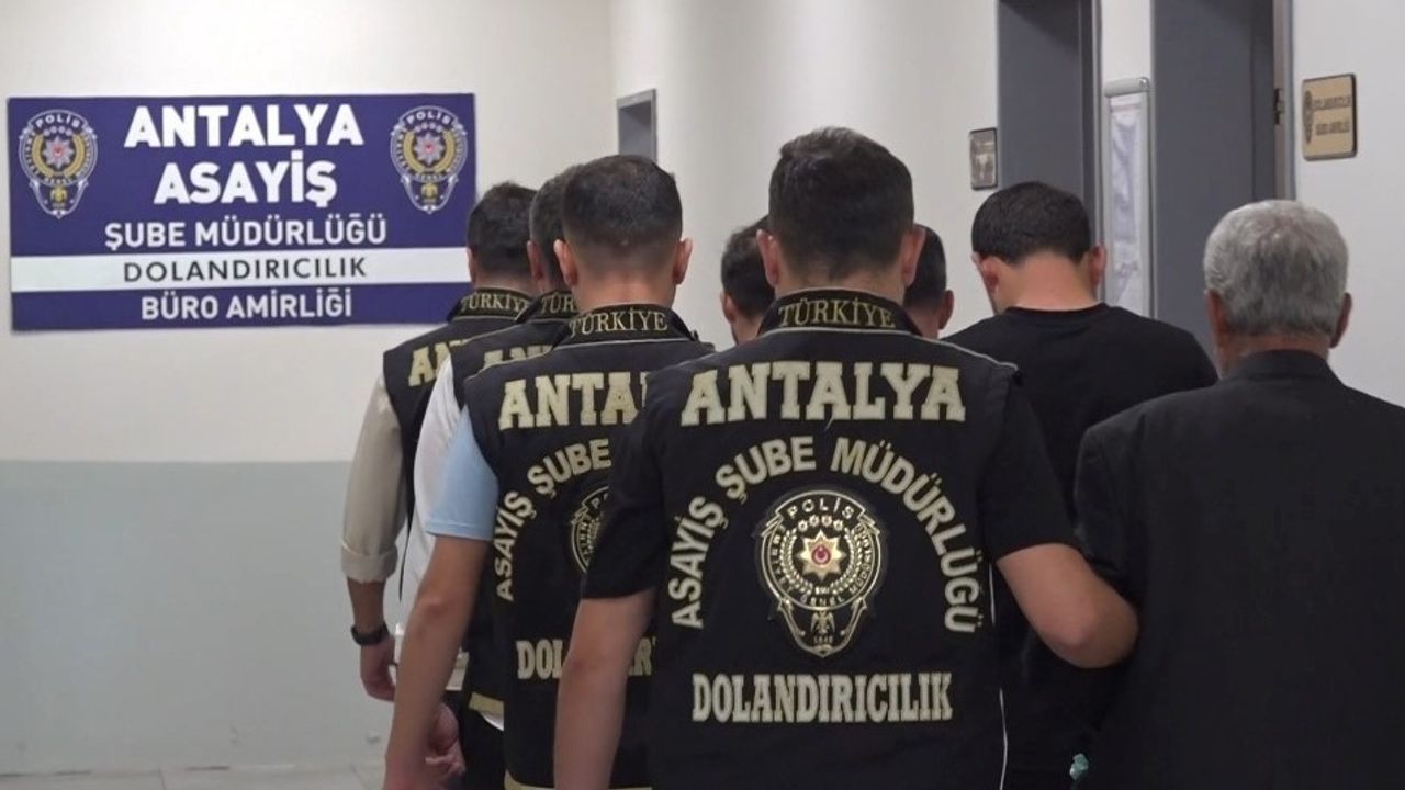 FETÖ yalanıyla 12,5 milyonluk altın dolandırıcılığına 3 tutuklama