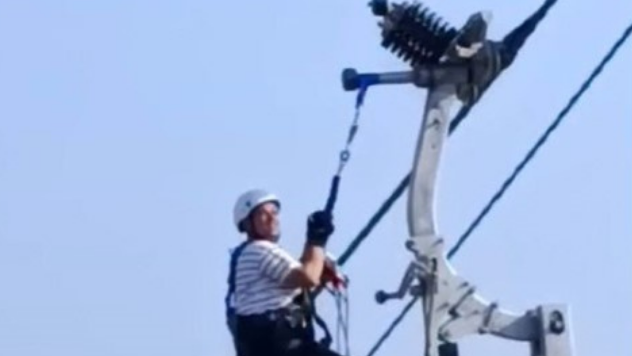 İlk kadın teleferik kurtarıcısı Bergama’da göreve başladı