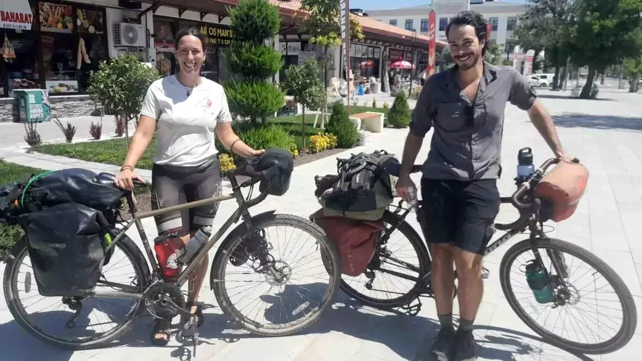 Kanadalı ikili Türkiye turunda misafirperverlikten etkilendi