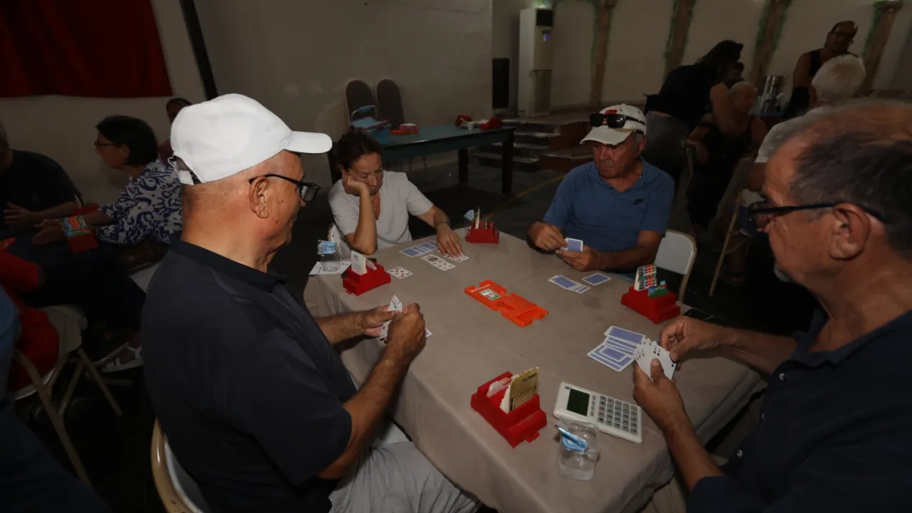 Briç tutkunları İzmir Efes Selçuk'ta buluştu