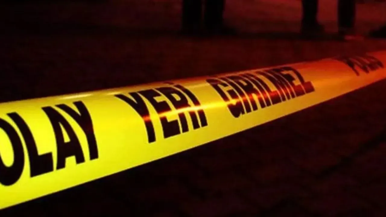 Bornova'da parkta genç ölü bulundu