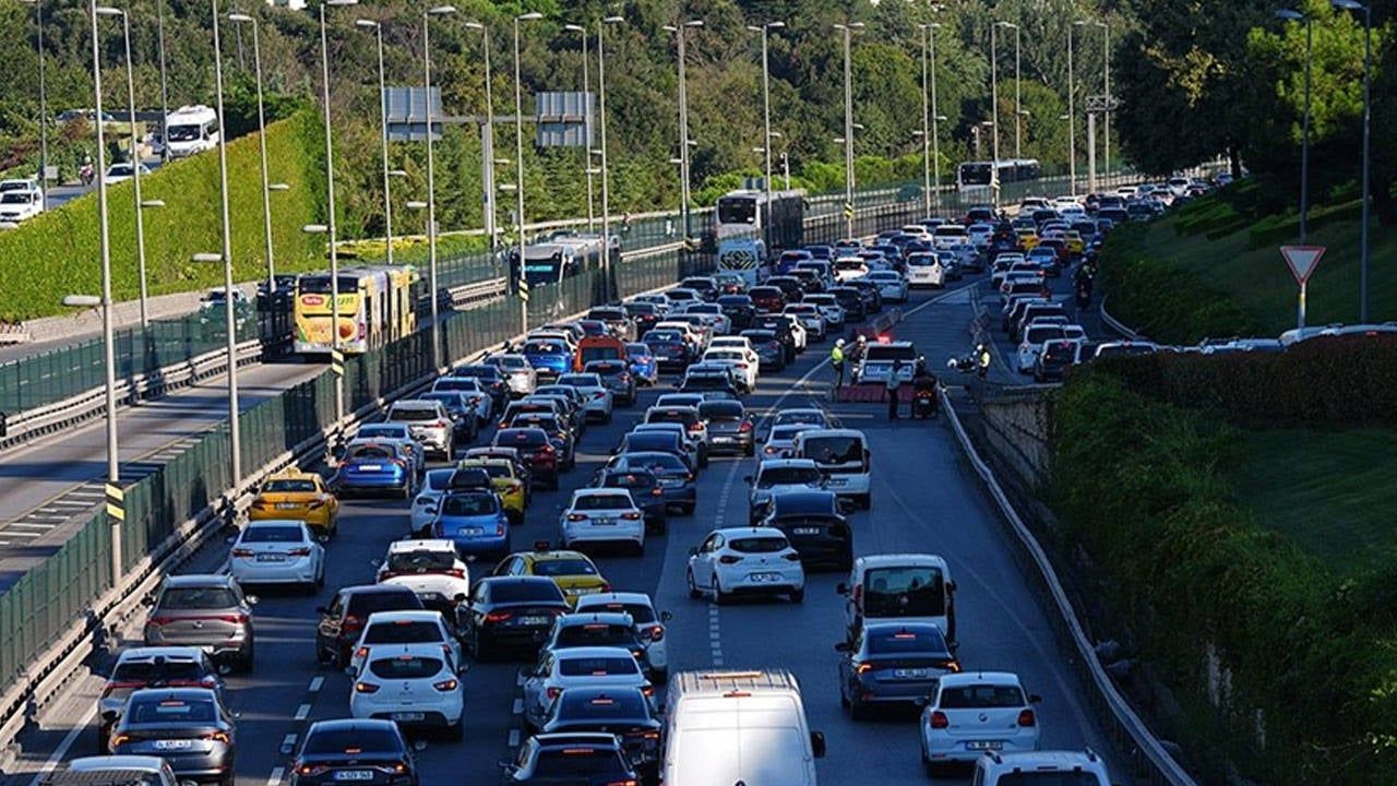 İzmir'de Cumhuriyet bayramına özel trafik düzenlemesi