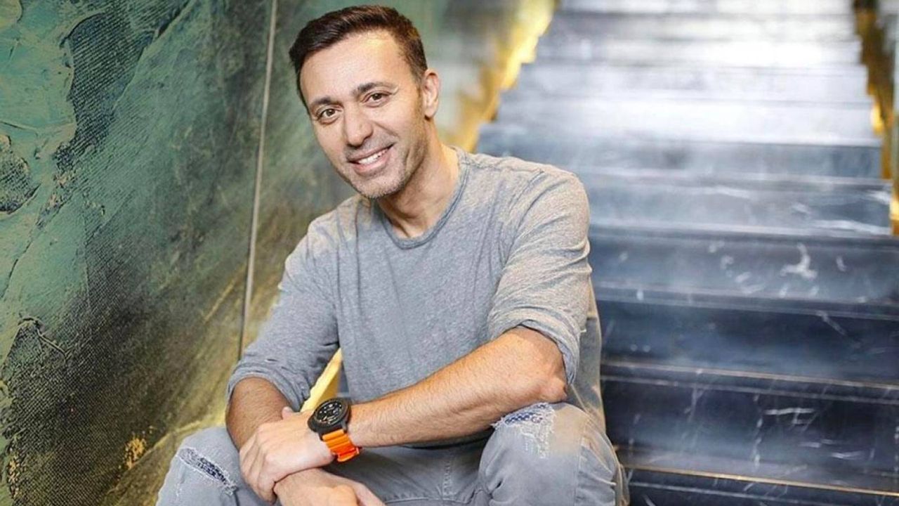 Mustafa Sandal'dan TELE1 kayyum kararına tepki