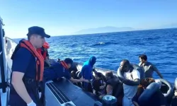 İzmir açıklarında göçmen operasyonu