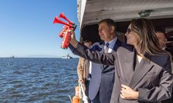 Yat yarışlarının startını Başkan Tugay verdi