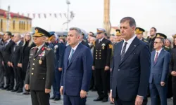 İzmir'de Ata'ya Saygı: Hayat 09.05'te durdu