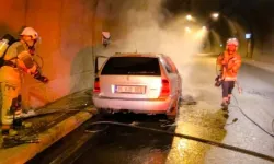 Konak tünelleri'nde araç yangını: İtfaiyeden hızlı müdahale