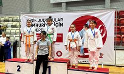 Konak'ın judo takımı ilk turnuvadan madalyalarla döndü