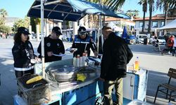 Kuşadası Belediyesi'nden sokak lezzetleri̇ne denetim