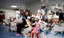 Kuşadası'nda miniklere Kızılay eğitimi