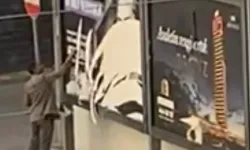 Manisa'da Atatürk resimlerine saldırı