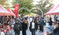 Konak Dominik Caddesi'nde 'Yeni Yıl El Emeği Kermesi'