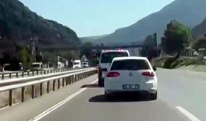 Sirenleri umursamadı, orman yangına giden ekibe yol vermedi