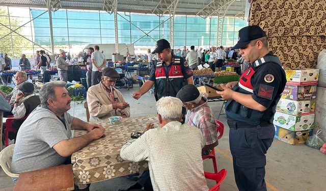 Semt pazarında vatandaşlara dolandırıcılık uyarısı