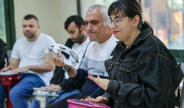 Buca'da engeller ritimle aşılıyor