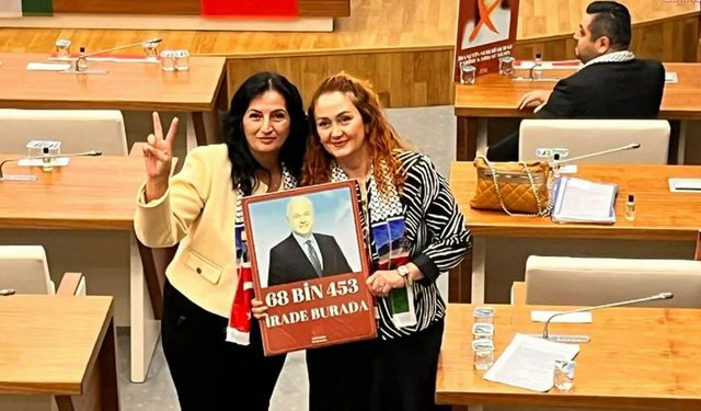 CHP'lilere konuşma engeli: Üyeler salonu terk etti