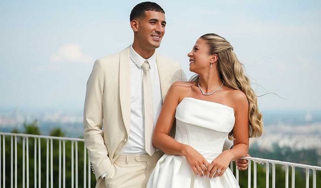 Mert Müldür'den romantik adım: Nişanlandı