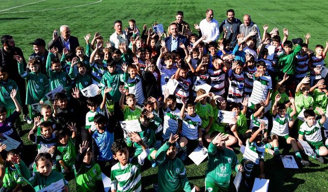 Bornova'da Ata'yı anma turnuvası...